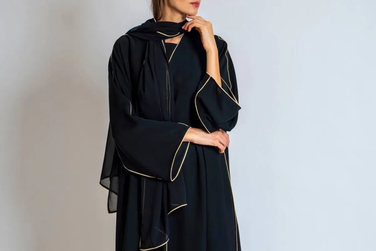 دليل إلى تنظيف العباءة 