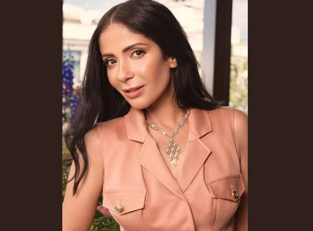 شاهدي مجوهرات فخمة للمرأة الراقية من وحي منى زكي-الصورة من حساب النجمة على انستغرام 