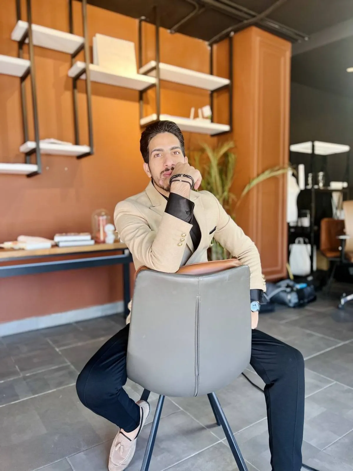 مصمم الديكور الأردني أحمد البيك