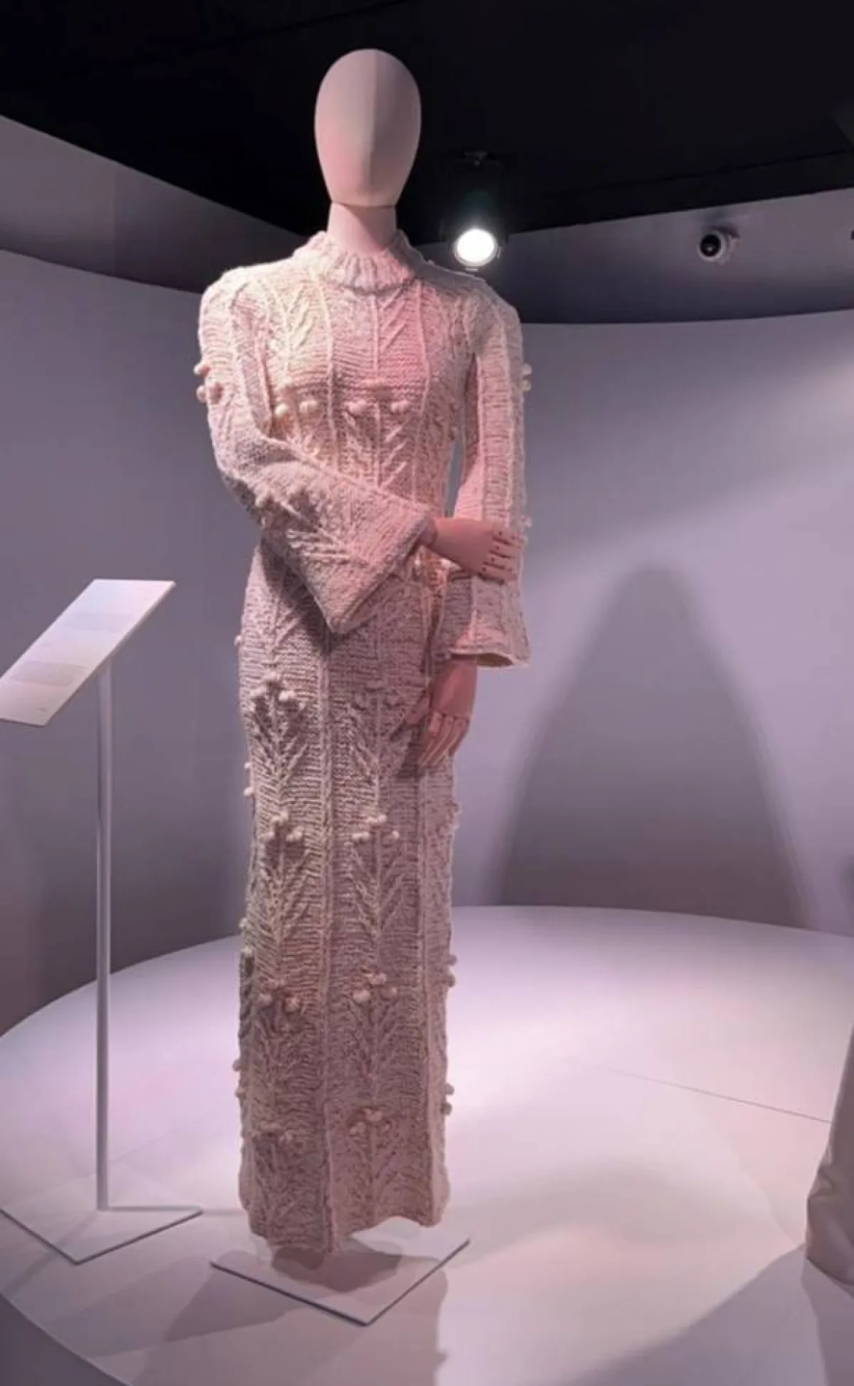 تجسيد القط العسيري من تصميم نورا الحارثي