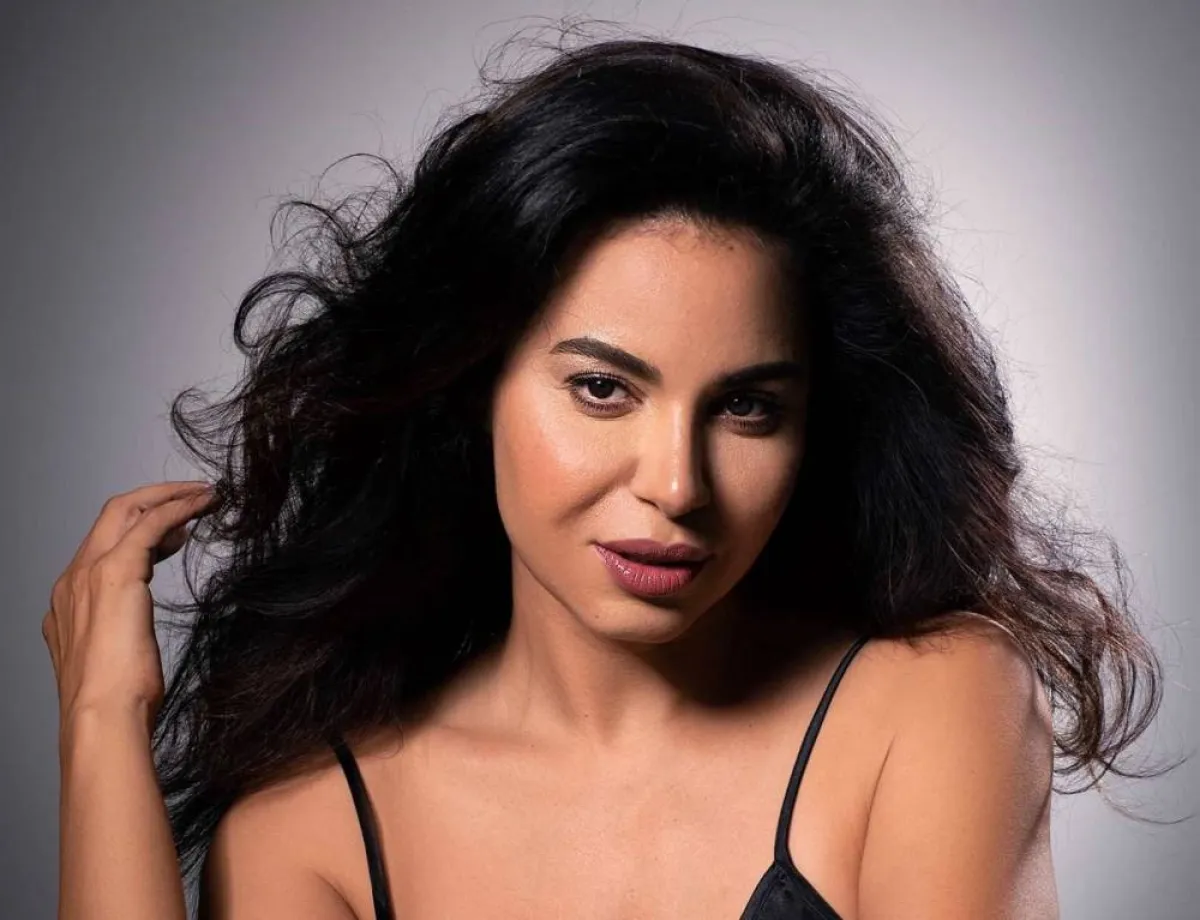 نسرين أمين - الصورة من صفحتها الرسمية على الفيس بوك