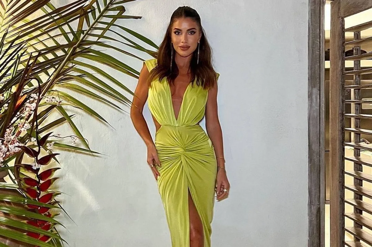 إطلالات كاميلا كويلو