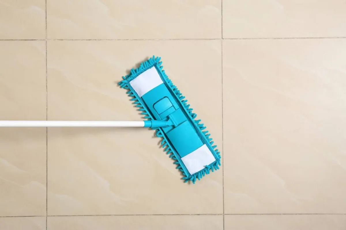 تنظيف الأرضيات السيراميك