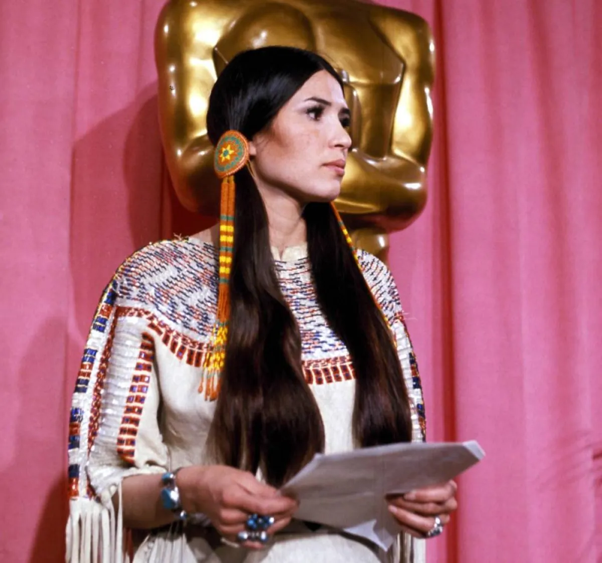 ساشين ليتل فيزر من حفل الأوسكار عام 1973 - الصورة من موقع متحف الأوسكار