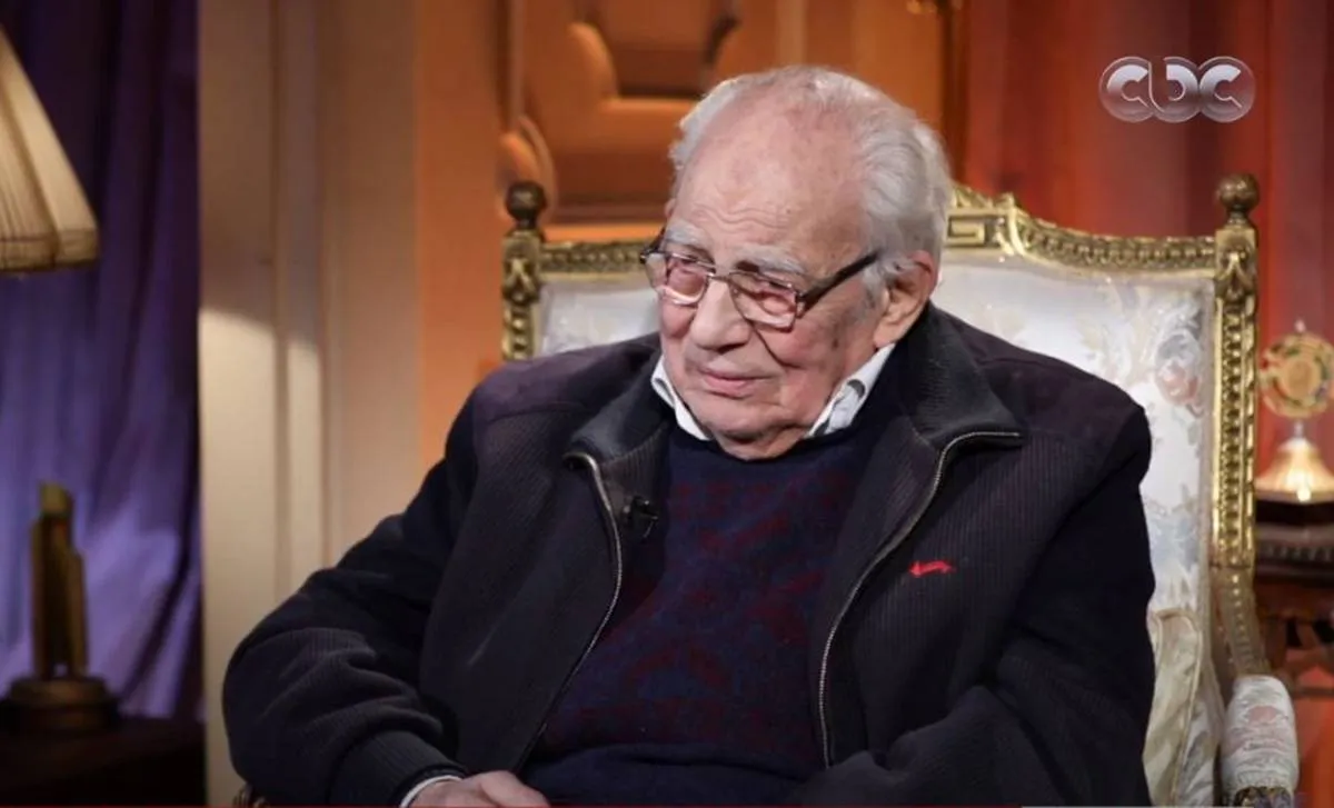 رشوان توفيق - الصورة من حساب ابنته هبة على فيسبوك