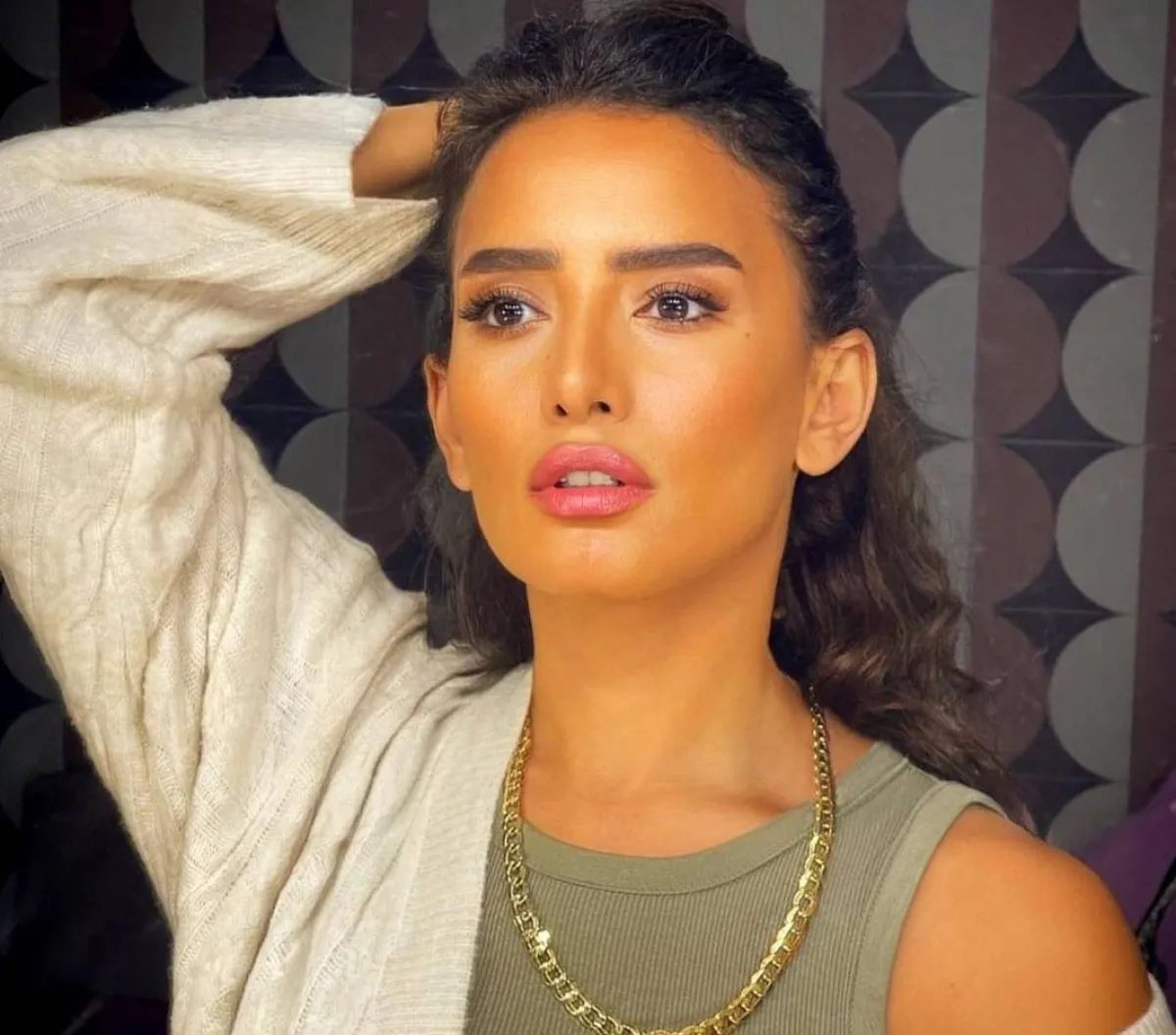 زينة - صورة من صفحتها الرسمية على انستغرام