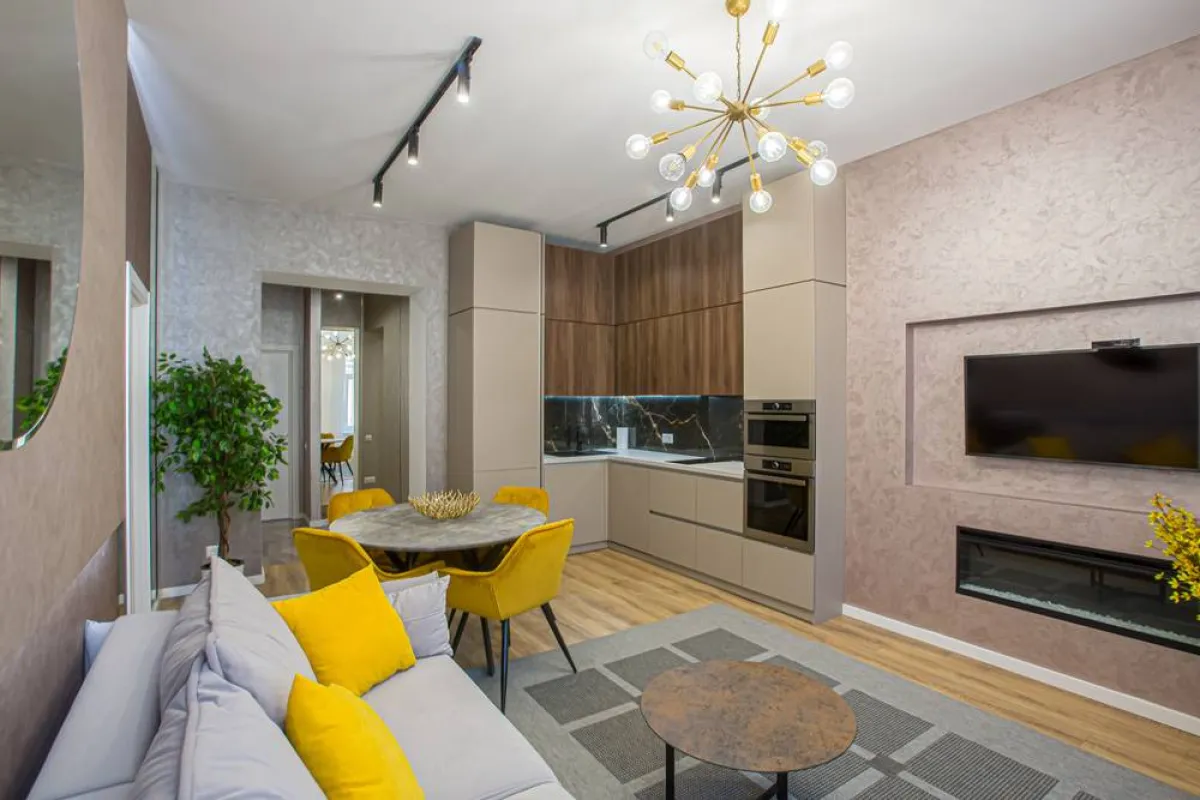 الأًصفر يعزز الإضاءة في الفراغ المعماري