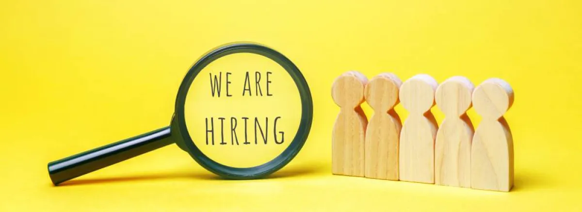 التوظيف عن طريق قنوات غير رسميّة معتمد في الآونة الأخيرة