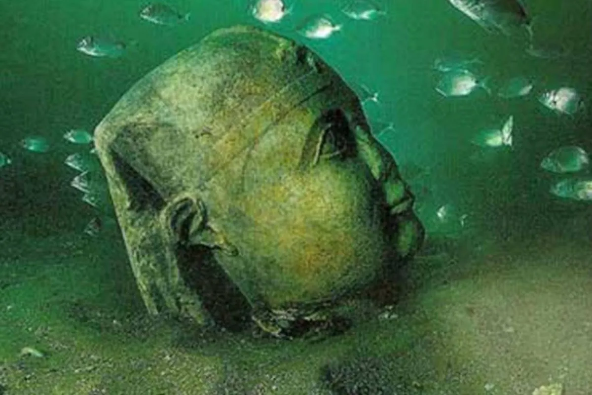 أماكن تاريخية غارقة تحت الماء