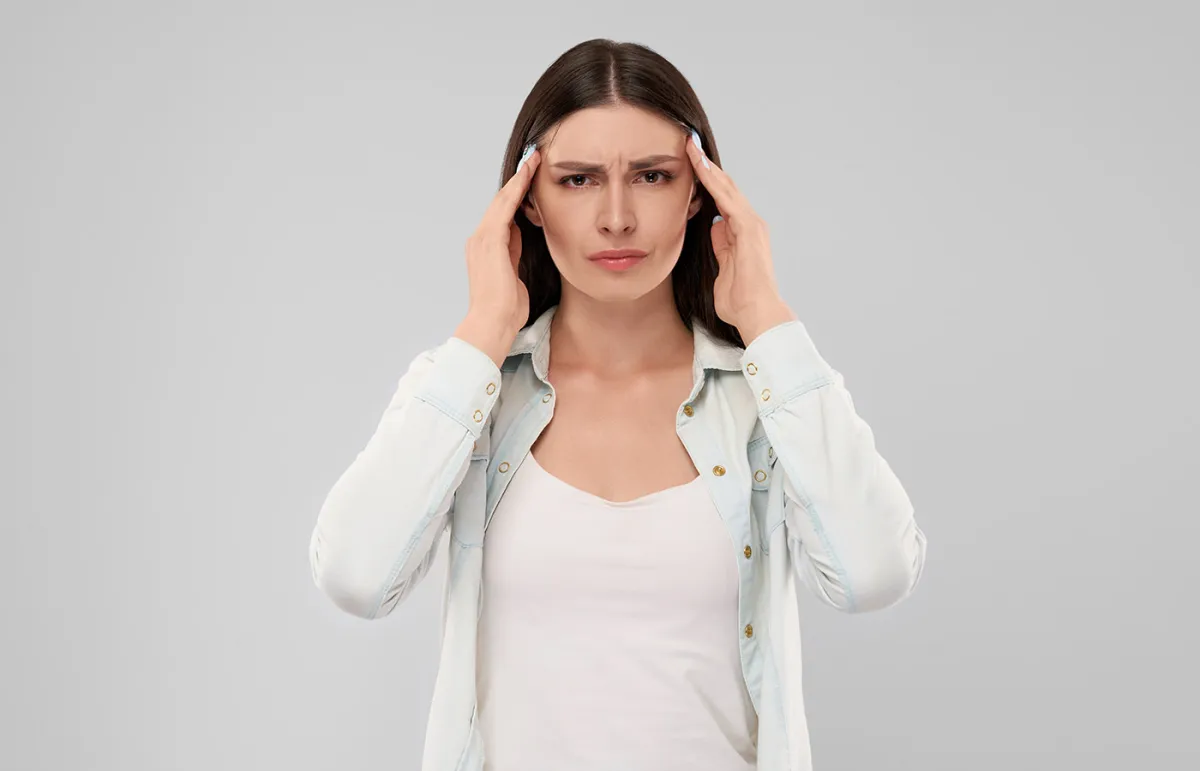 الفرق بين الصداع العنقودي والصداع النصفي