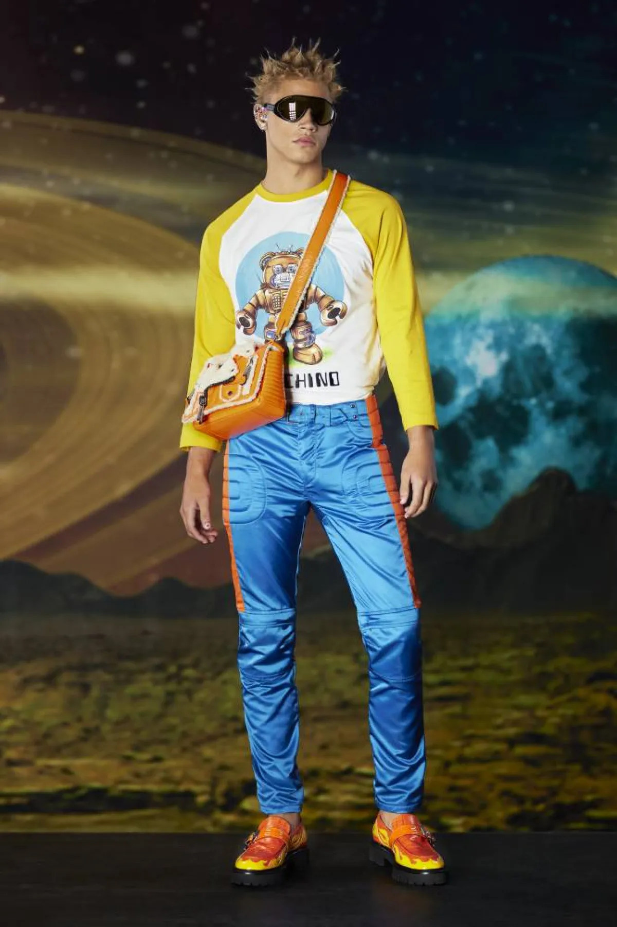 موديلات حقائب للرجل من مجموعات خريف 2022