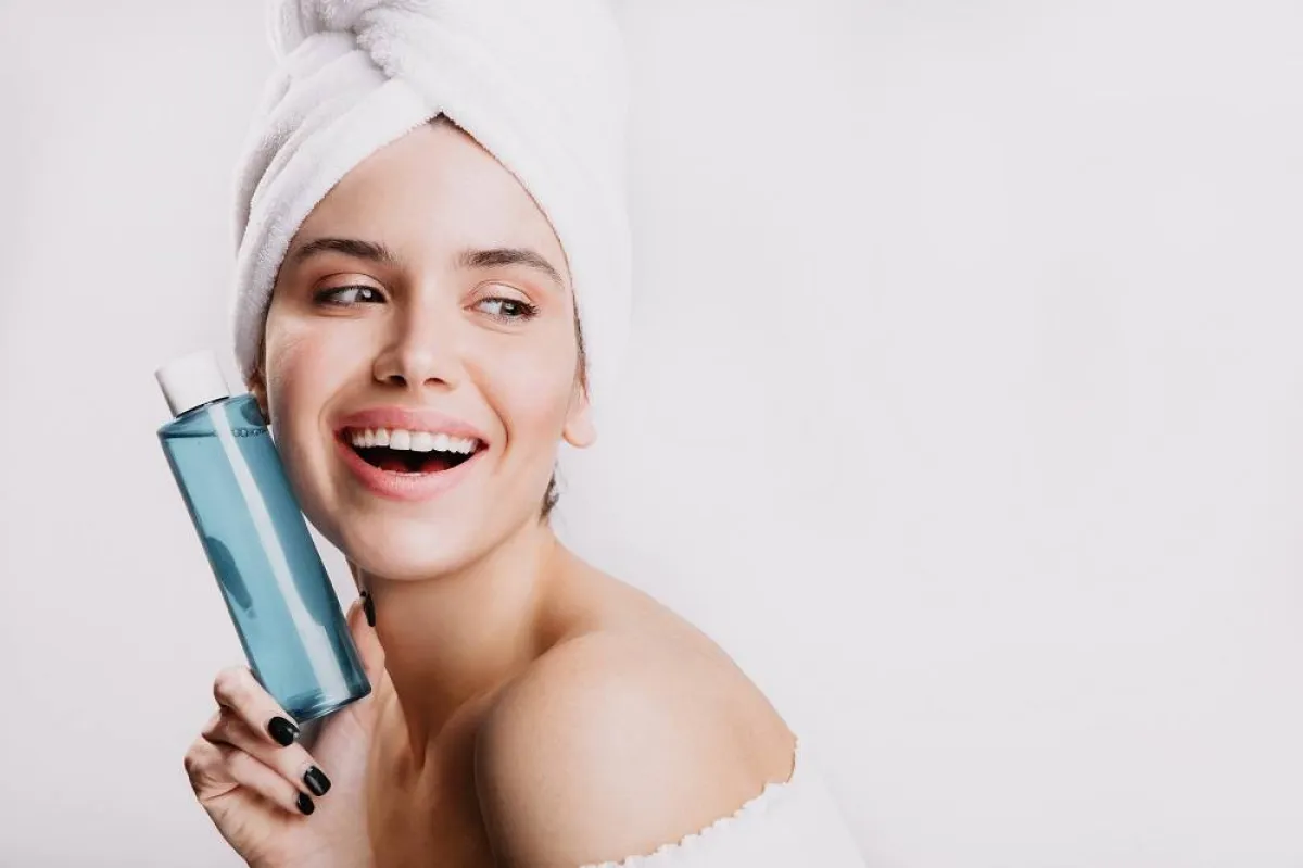 تنظيف البشرة