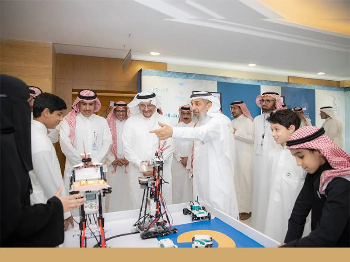 وزير التعليم السعودي يدشن مبادرات وبرامج مؤسسة تكافل الخيرية للعام الدراسي 1444هـ - الصورة من حساب الوزارة على تويتر