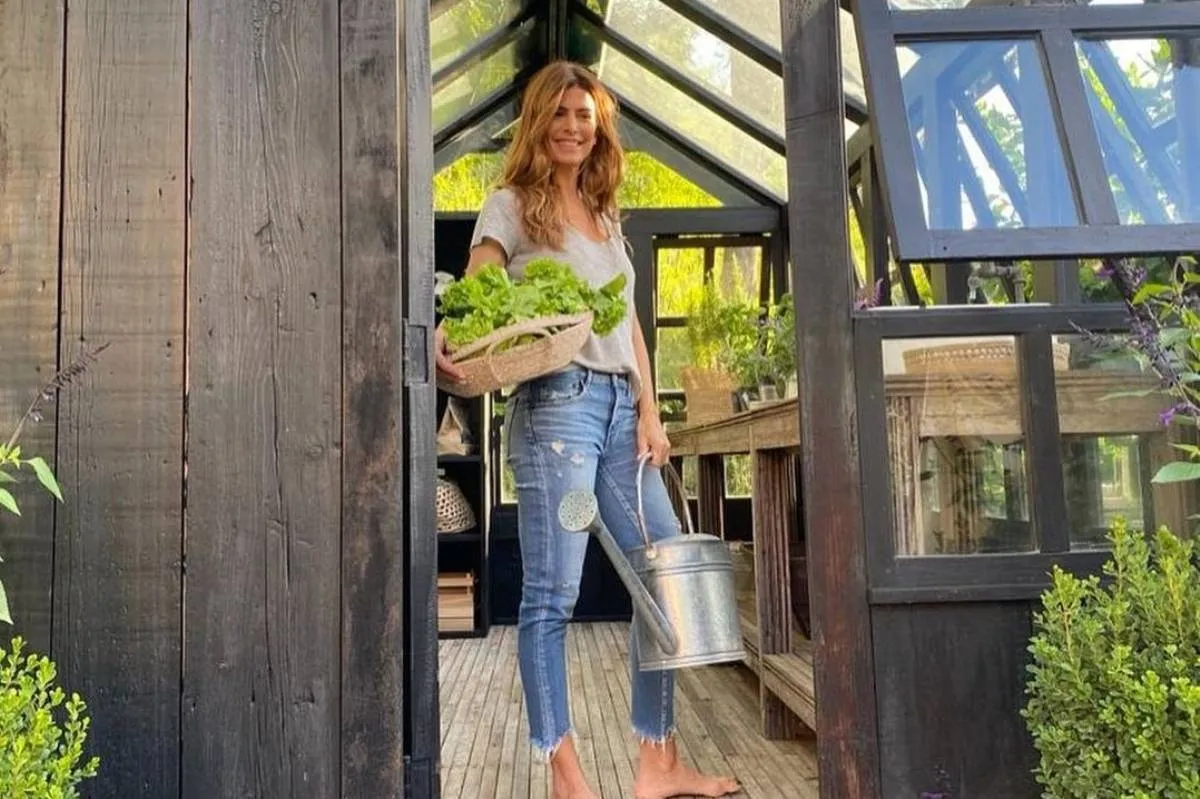 إطلالات جوليانا عواضة