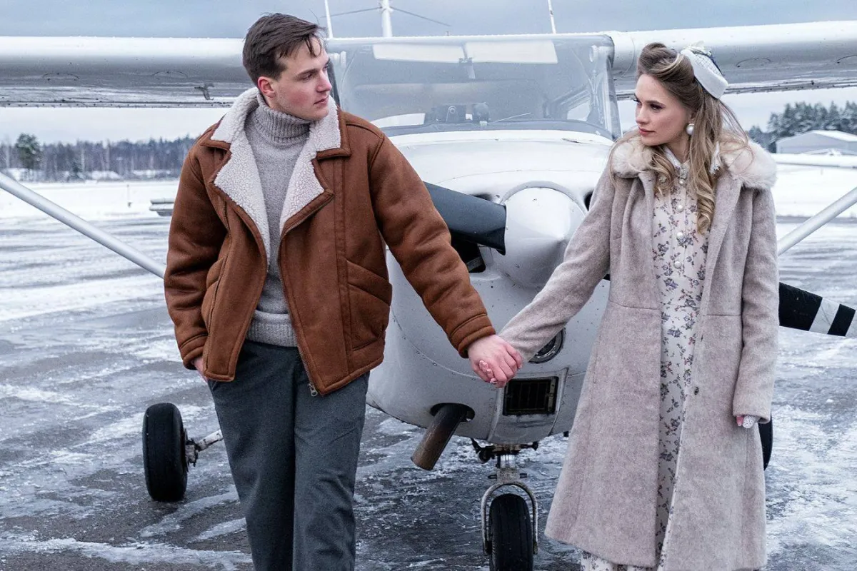 خطيبان في سعادة 