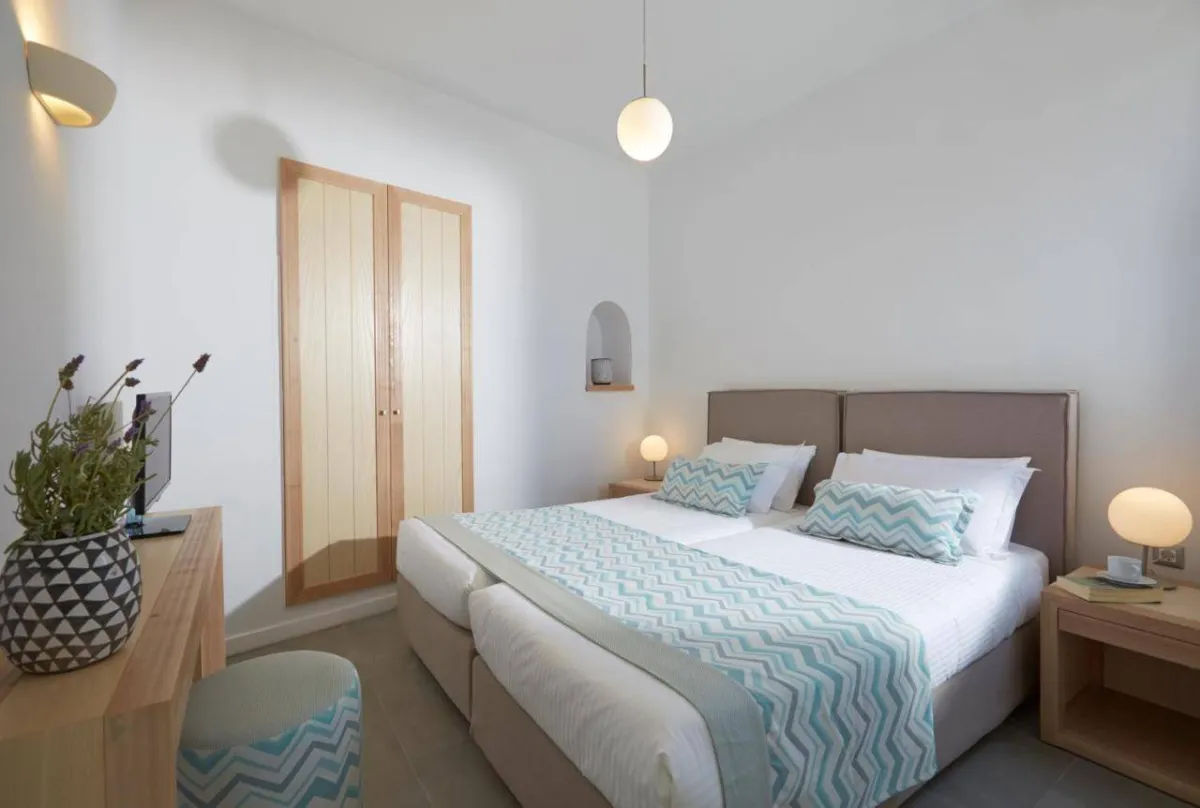 كالديرا فيو باي كاديرا كولكشن