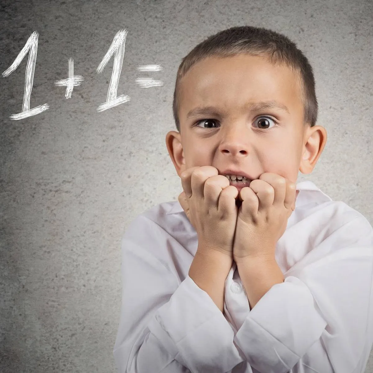 صورة لطفل قلق متوتر