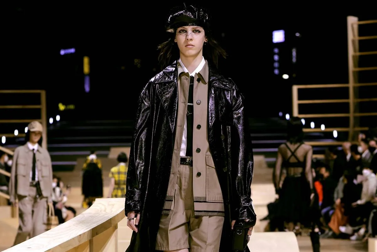 موديلات معاطف من عروض ما قبل خريف2022