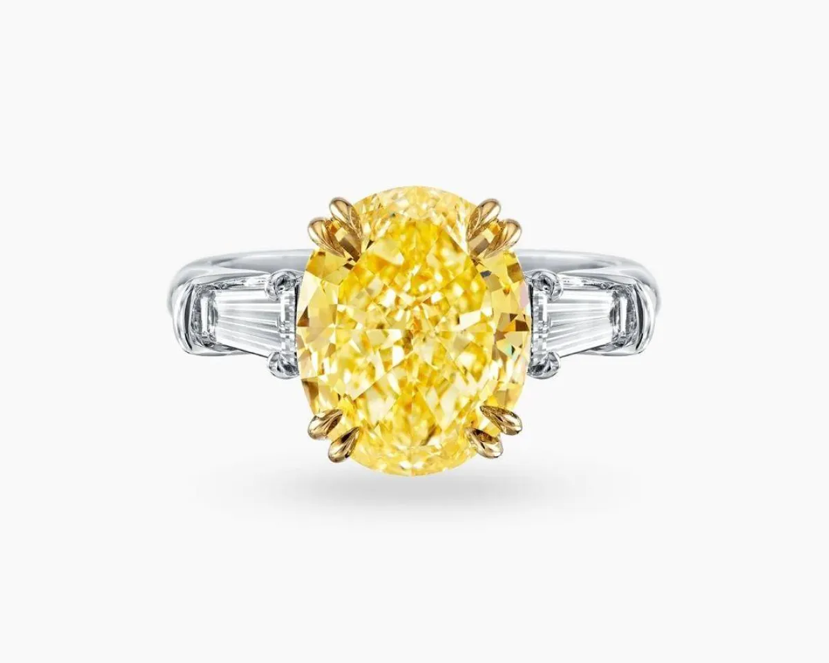 خاتم Classic Winston Oval-Shaped من هاري وينستون Harry Winston 