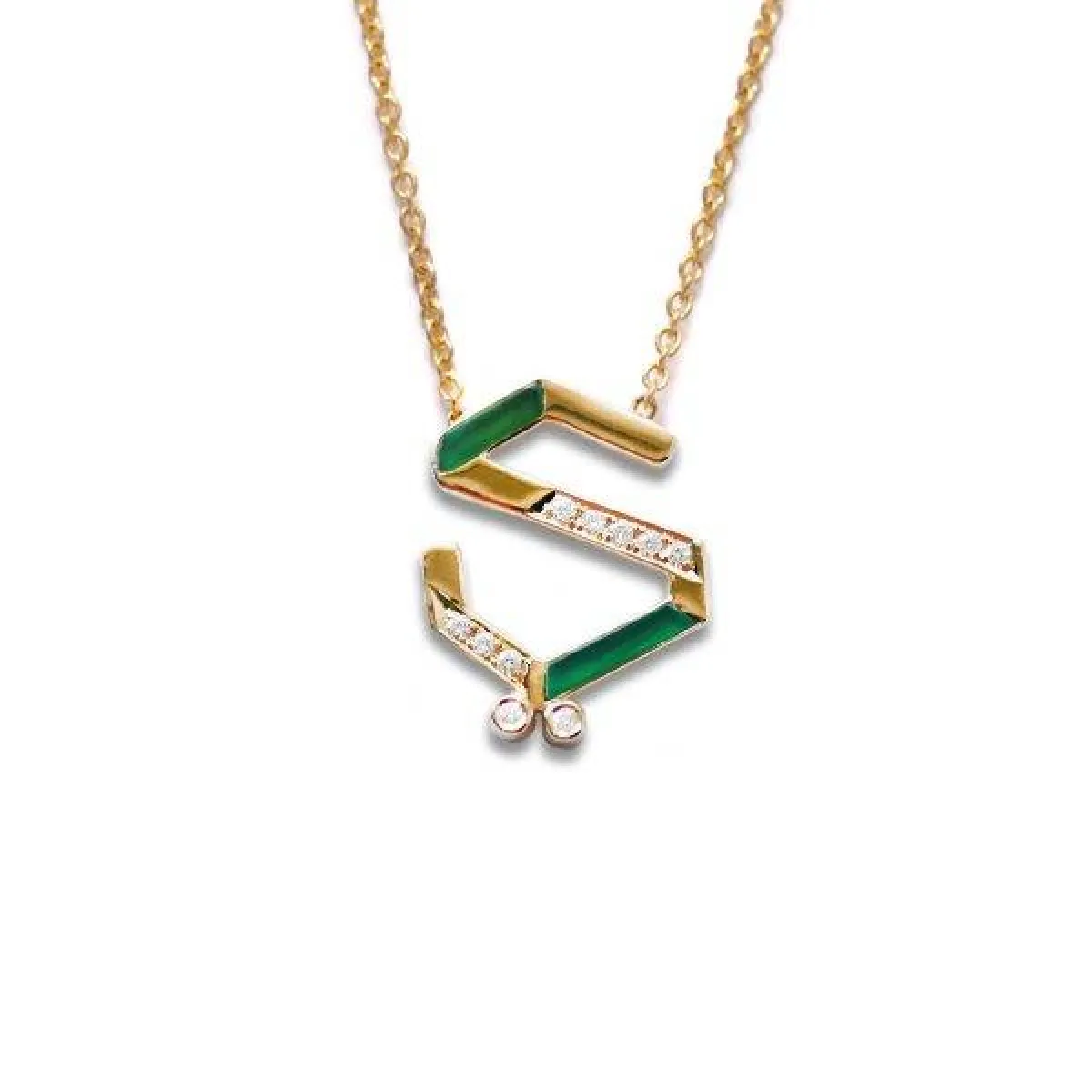 قلادة حرف ي من Charmaleena 