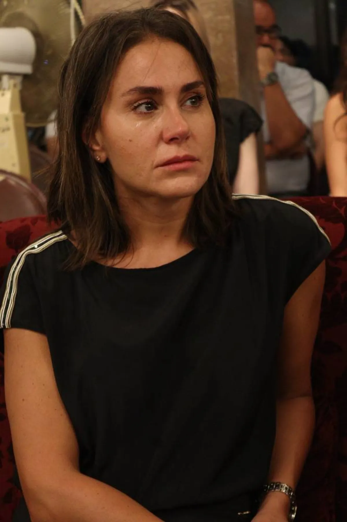 ديمة قندلفت من عزاء الراحل بسام لطفي - الصورة من حساب نقابة الفنانين السوريين على فيسبوك