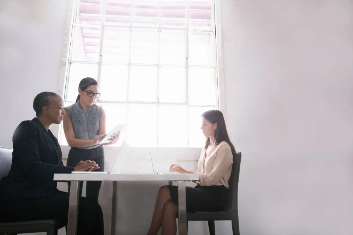 التحلّي بالواقعية في طلب الزيادة على الراتب