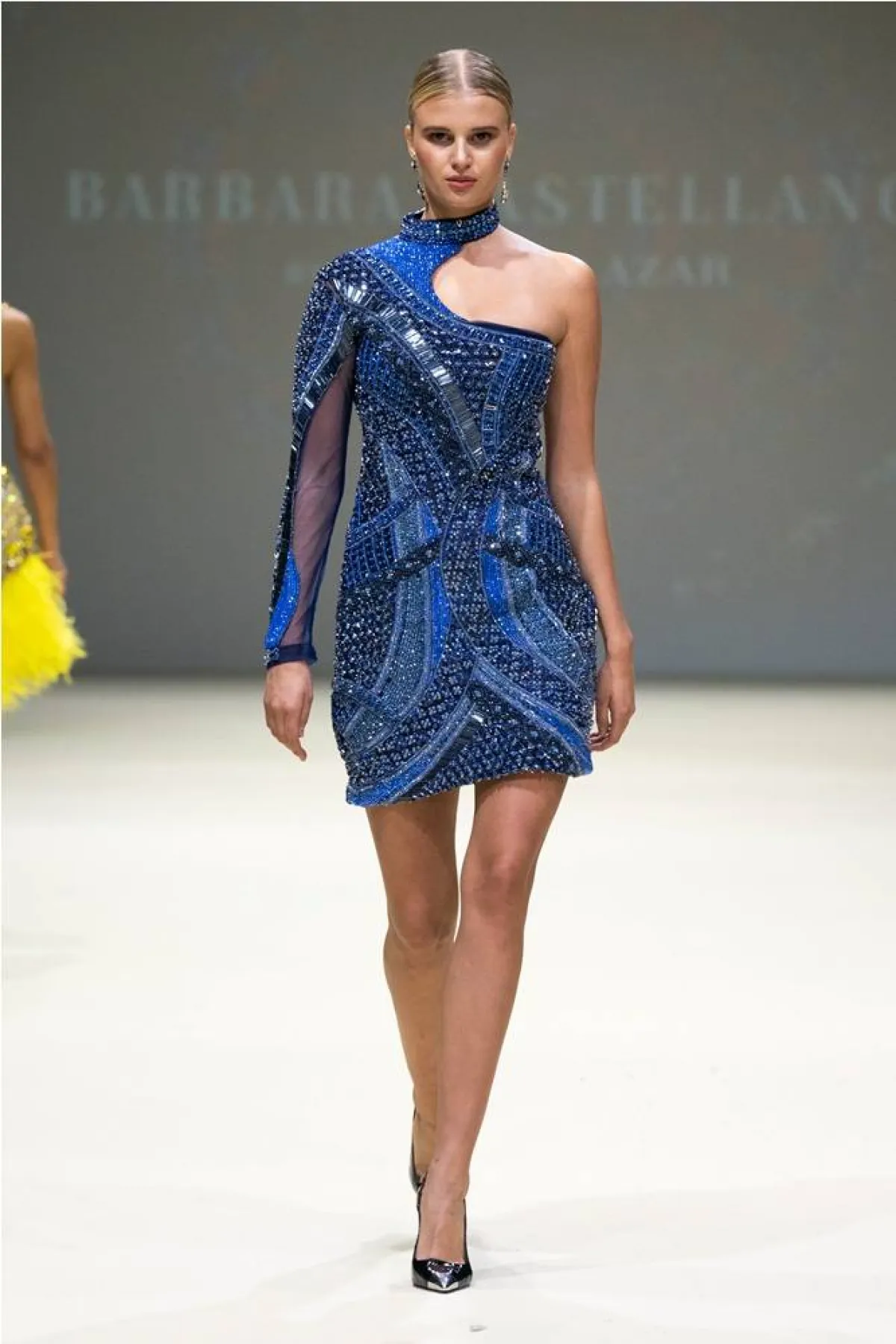 موديلات فساتين سهرة قصيرة براقة من جيانينا «Giannina»