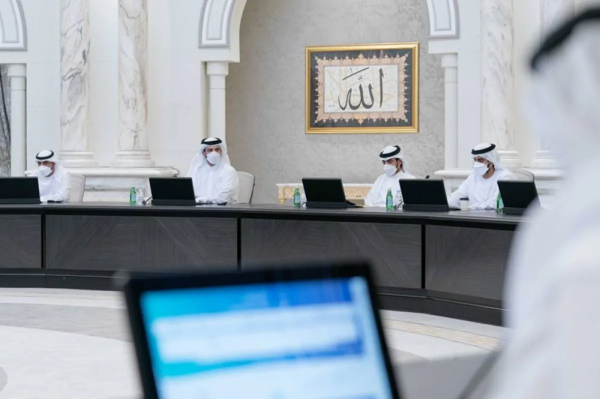 حظر استخدام الأكياس البلاستيكية في الشارقة. الصورة من "وام"