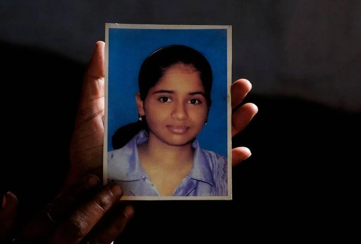 فتاة هندية تعود لعائلتها عقب "هروب عجيب" بعد 9 سنوات من اختطافها