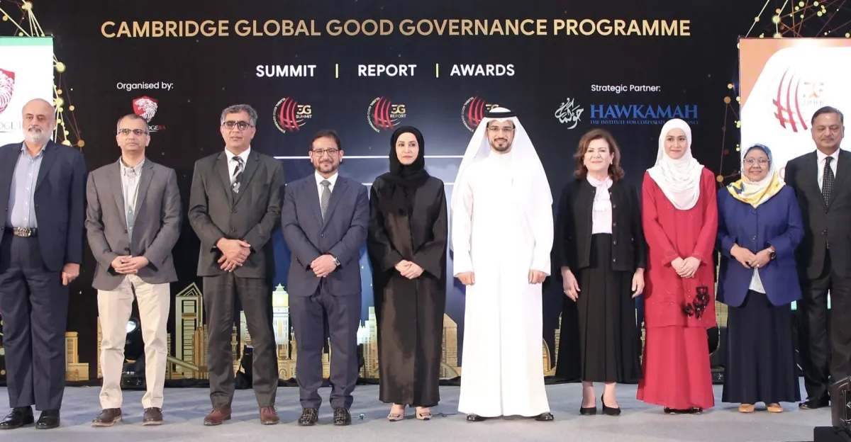 "دبي لرعاية النساء" تحصل على جائزة الحوكمة الرشيدة العالمية. الصورة من "وام"