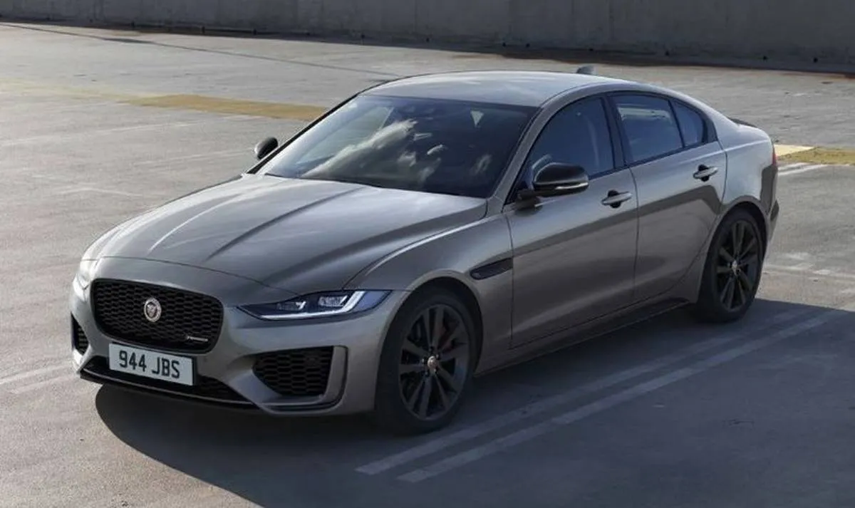 طرز تتمسك بمحركات الاحتراق الداخلي حتى آخر رمق