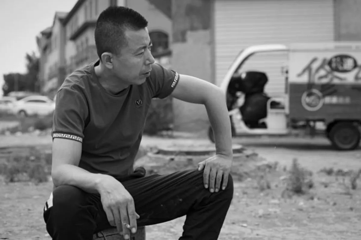 مليونير صيني فقير