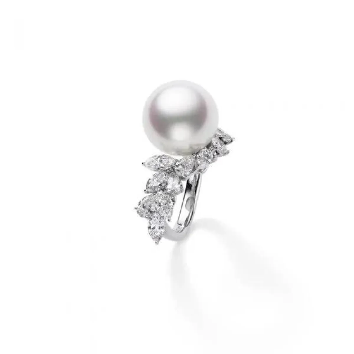 خاتم White South Sea Cultured Pearl and Diamond Floral Ring من Mikimoto