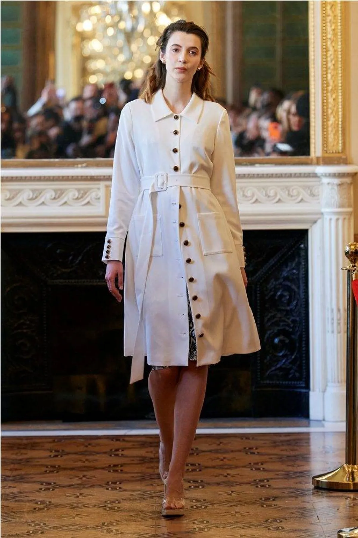 موديلات معاطف ترانشكوت لخريف 2022 من فلاينغ سولو «Flying Solo»