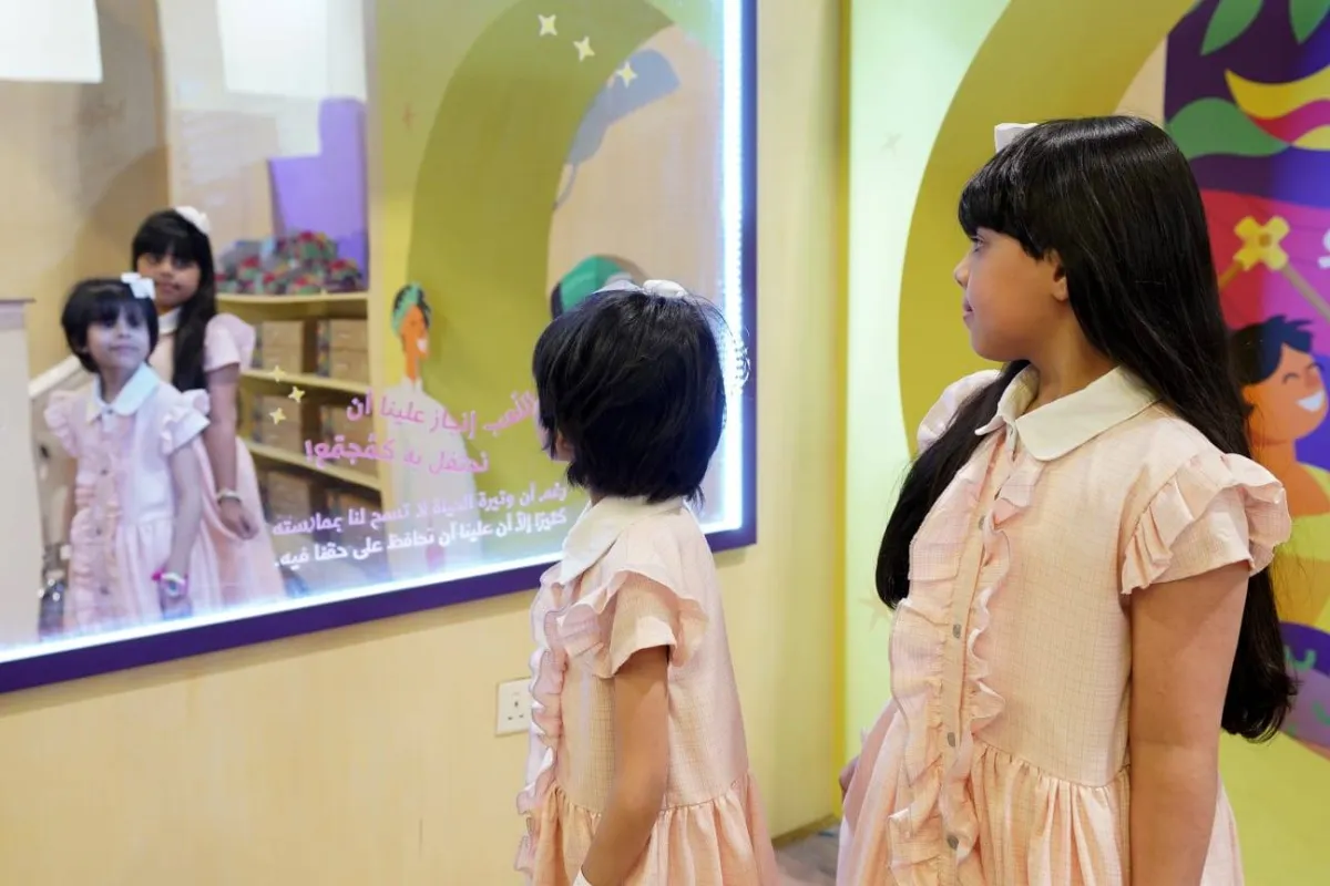 وتخصص مشرفات "يجوب" للأطفال خيارات متنوعة تسهم في رفع مهاراتهم الذهنية