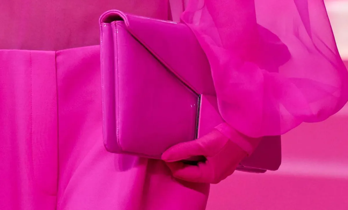 شنط مونوكروم خريف 2022