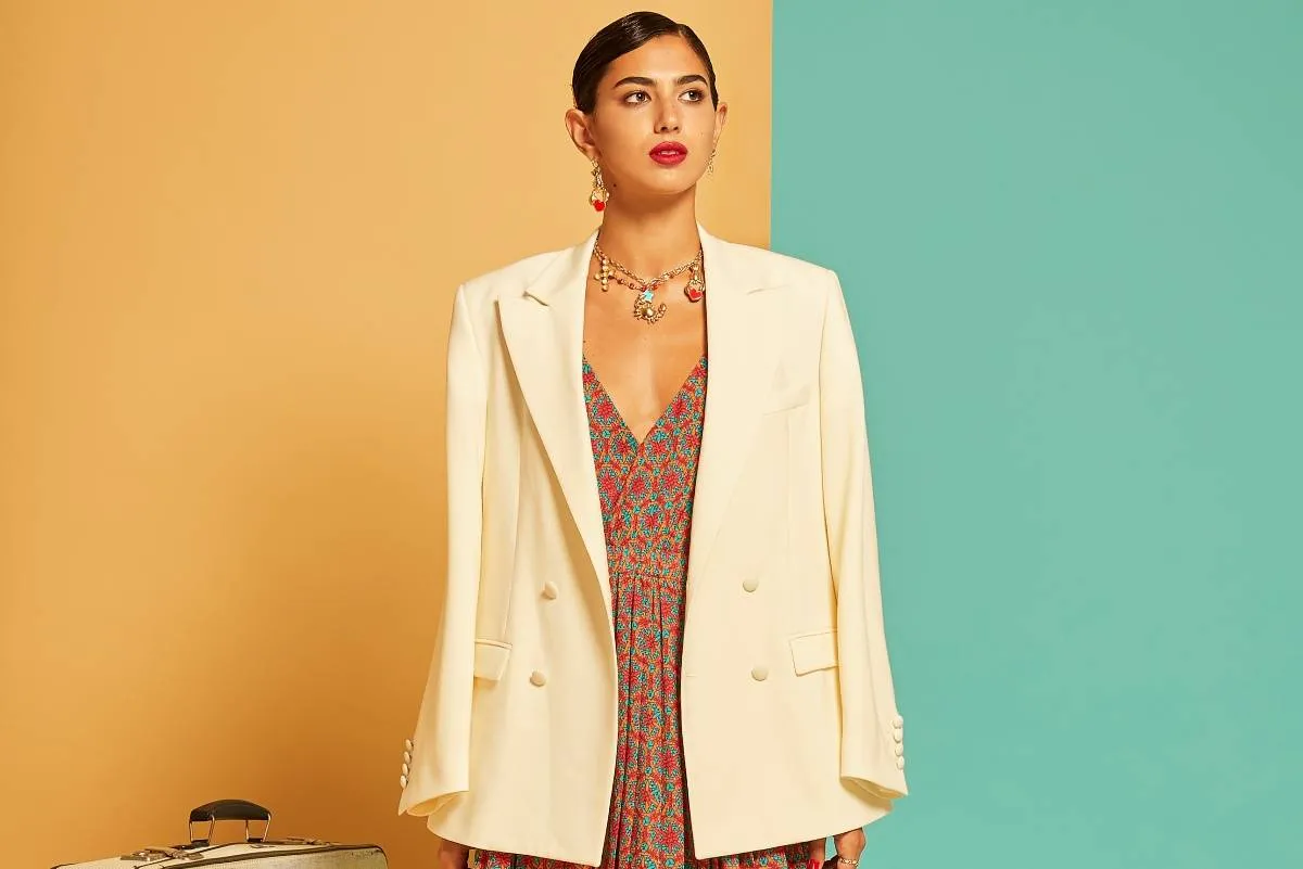 ملابس مريحة وفخمة للمعلمات