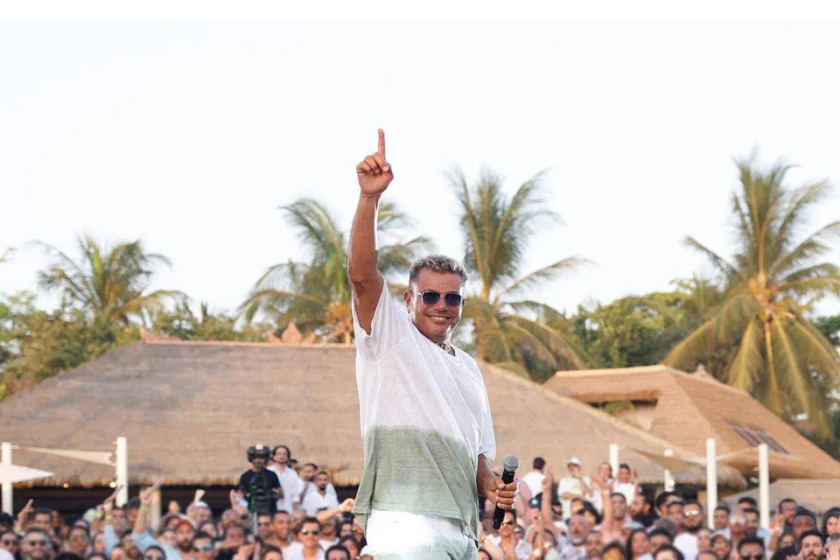 عمرو دياب في حفل جدة - صورة من صفحته الرسمية على انستغرام