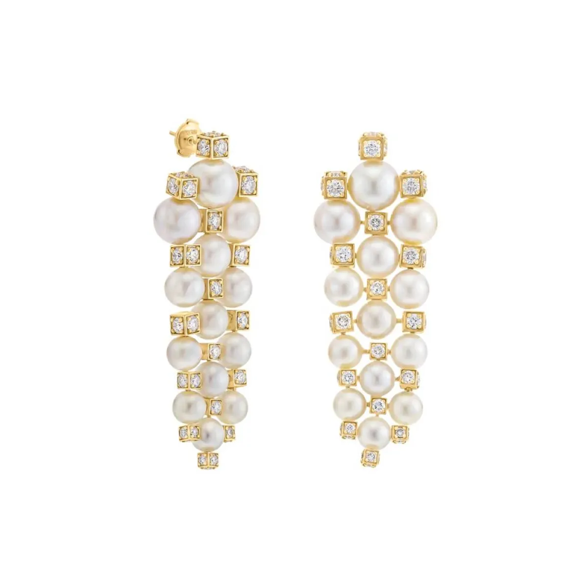 أقراط Lulu Cube من اللؤلؤ  والألماس من MKS Jewellery