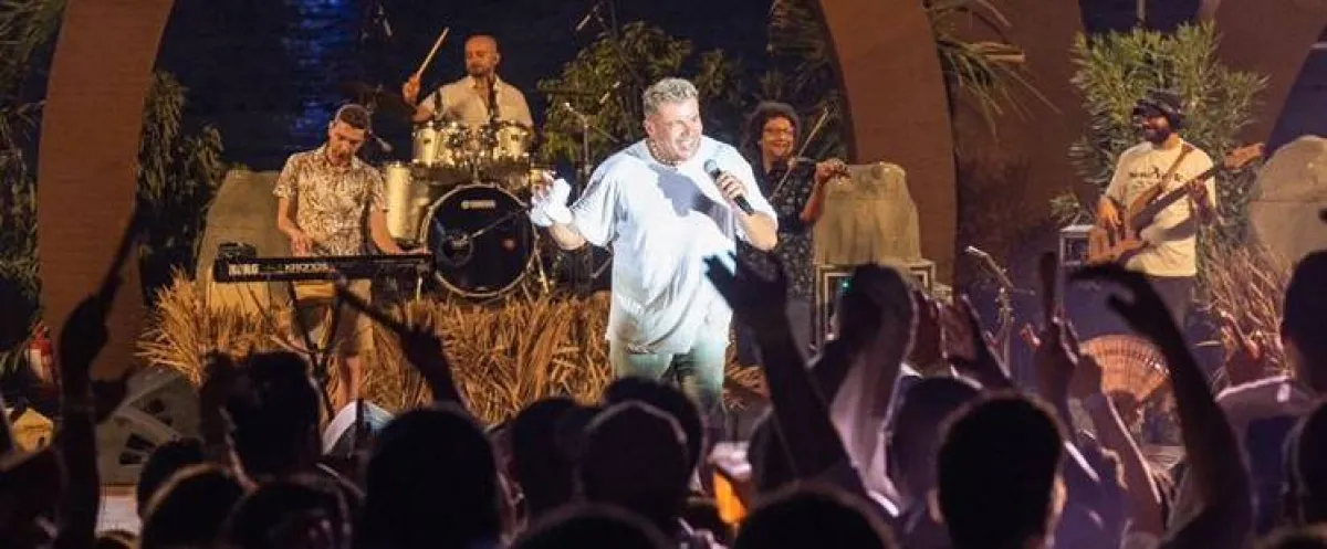 عمرو دياب -الصورة من المركز الاعلامي ل شركة بنش مارك