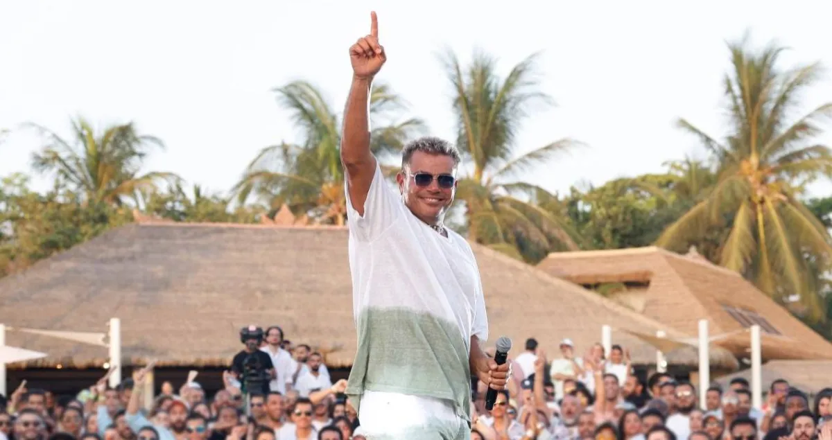 عمرو دياب -الصورة من المركز الاعلامي ل شركة بنش مارك