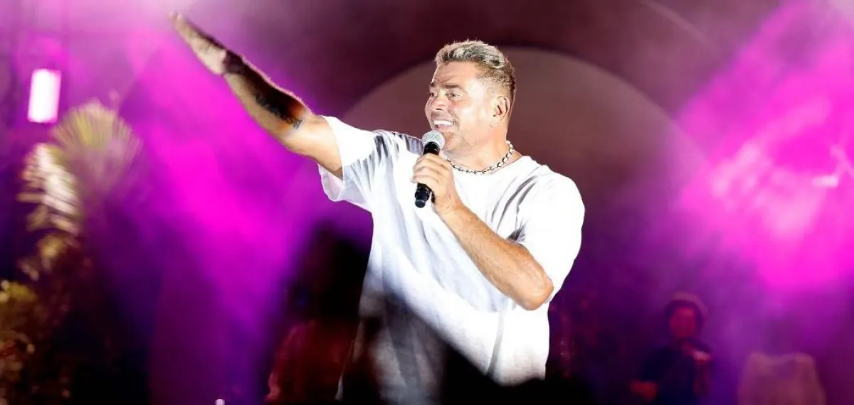 عمرو دياب -الصورة من المركز الاعلامي ل شركة بنش مارك