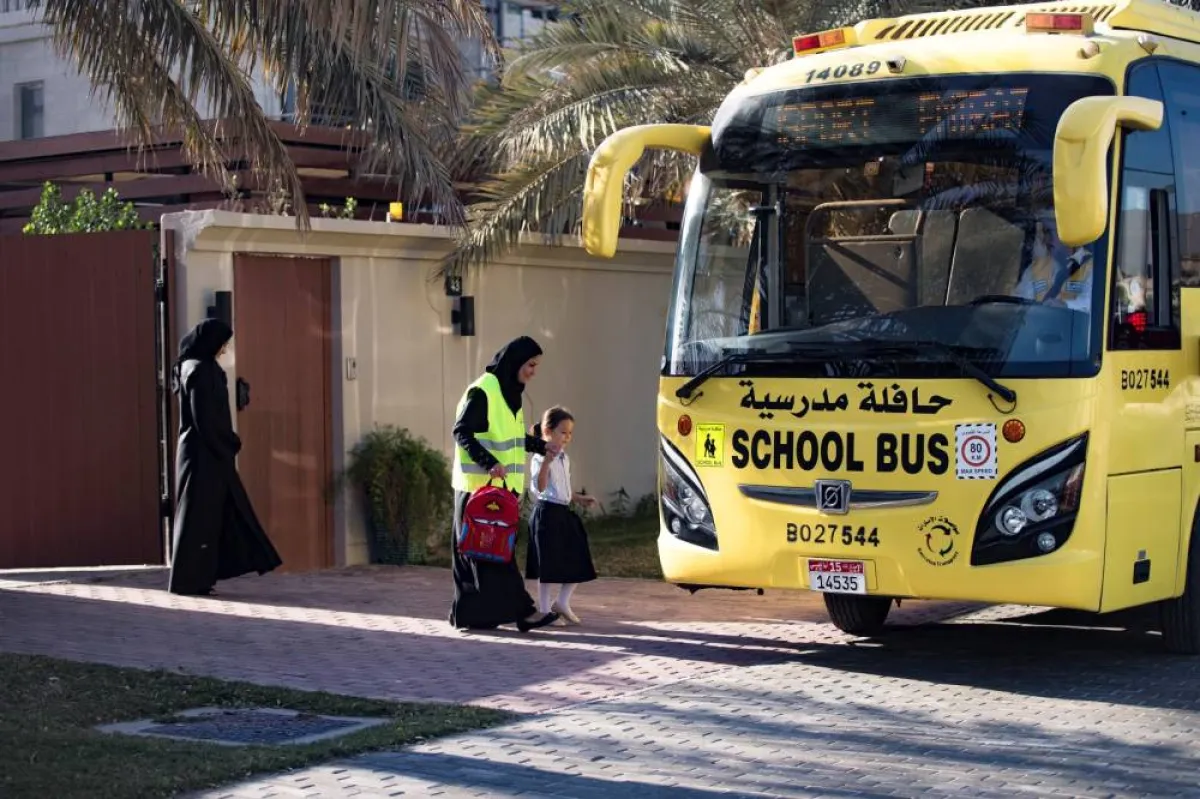  تأهيل وتدريب أطقم العمل . الصورة من "وام"