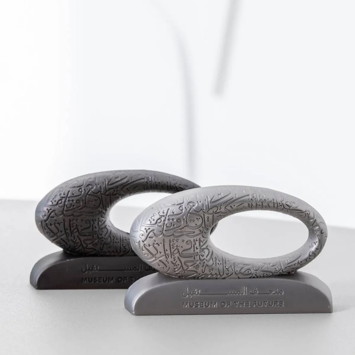 مجسمات صغيرة للمتحف. الصورة من "وام"