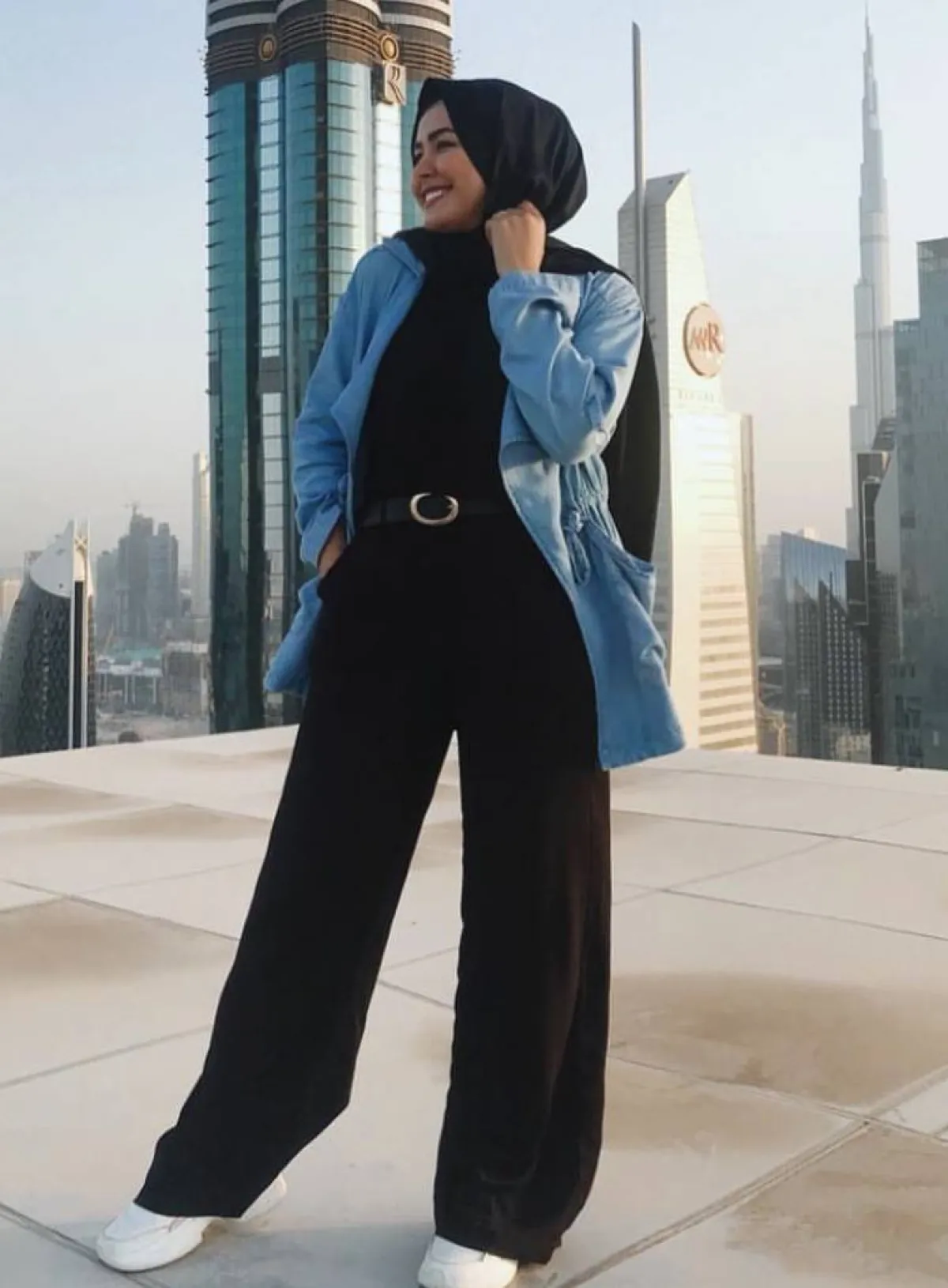 جمبسوت واسع الأرجل من مروة حسن