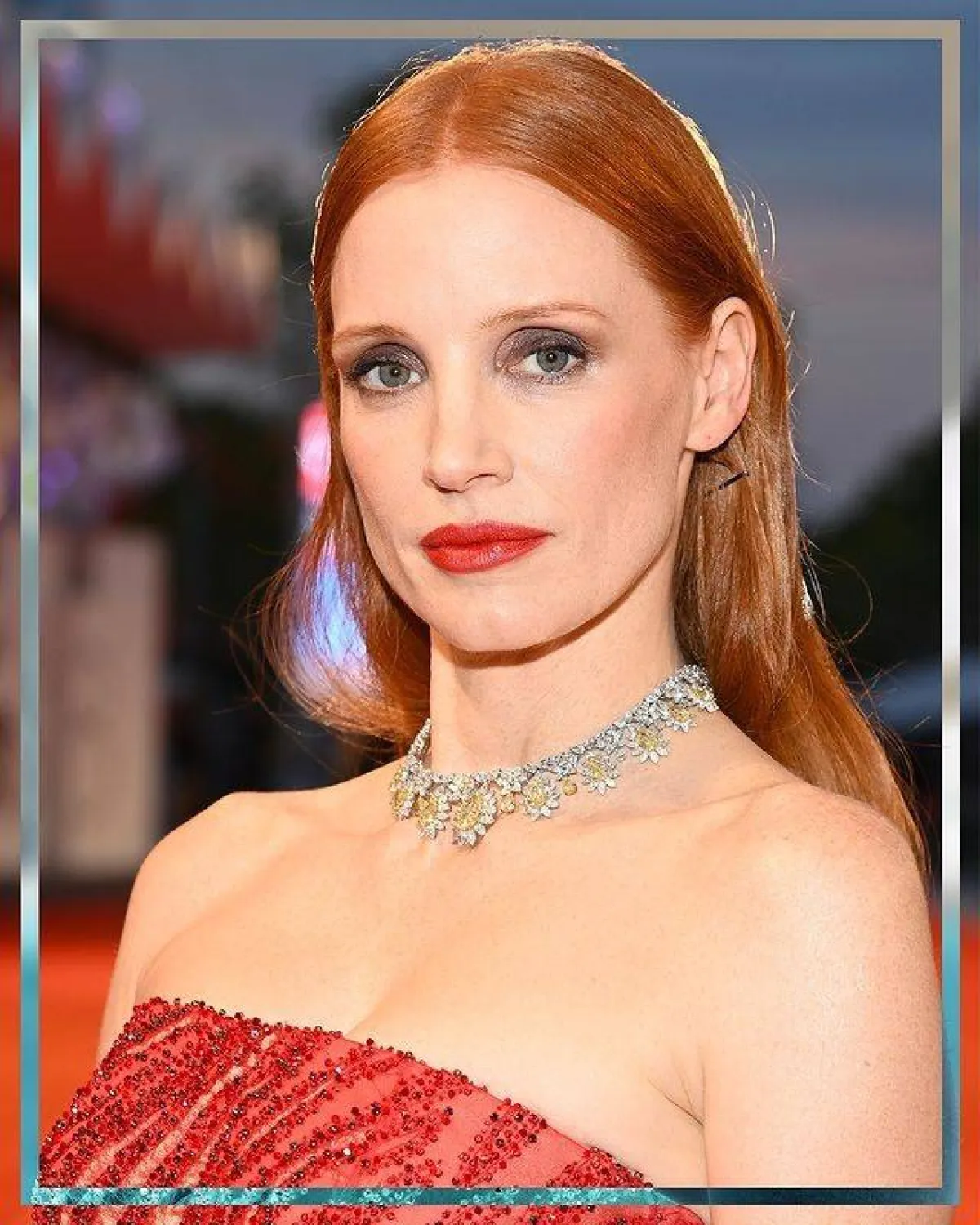 مجوهرات Jessica Chastain -الصورة من الحساب الرسمي لشوبارد على انستغرام