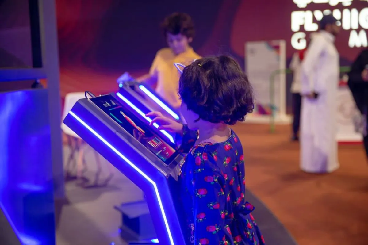 معرض الصقور والصيد ينمّي ذائقة الطفل عبر لعبة اصنع صقرك