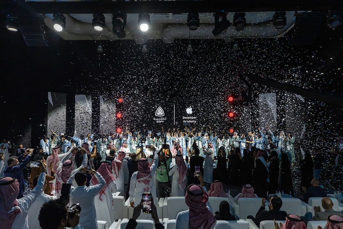 خريجات أكاديمية مطوري آبل .. يمهدن الطريق لقيادات التقنية في السعودية