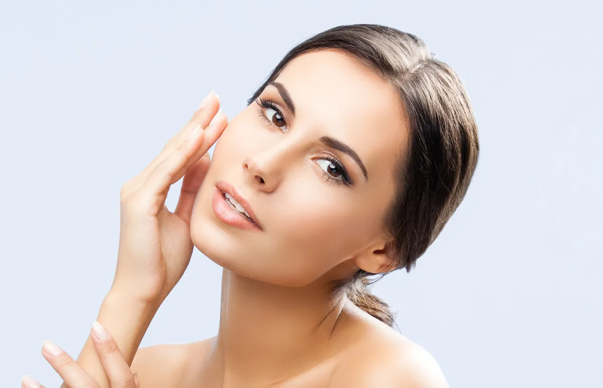  6 نصائح من الخبراء للحفاظ على بشرتك رطبة