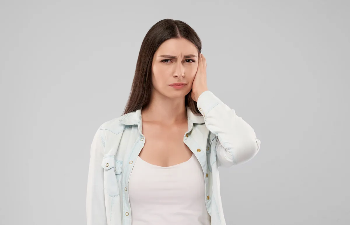 أسباب التهاب الأذن الوسطى والمضاعفات